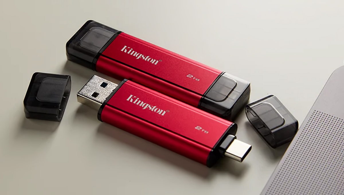 Un SSD compact signé Kingston : une solution polyvalente pour le stockage de données