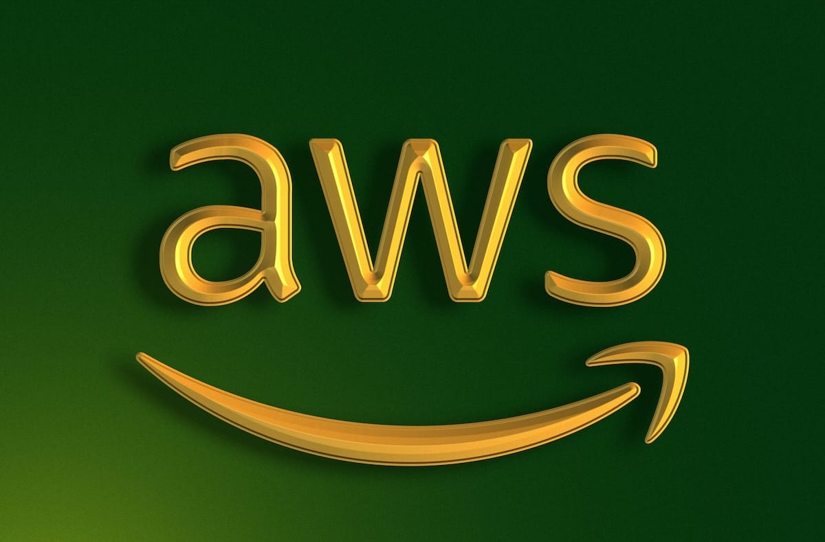 Amazon réduit la consommation d&rsquo;eau de ses centres de données : efficacité énergétique et impact environnemental