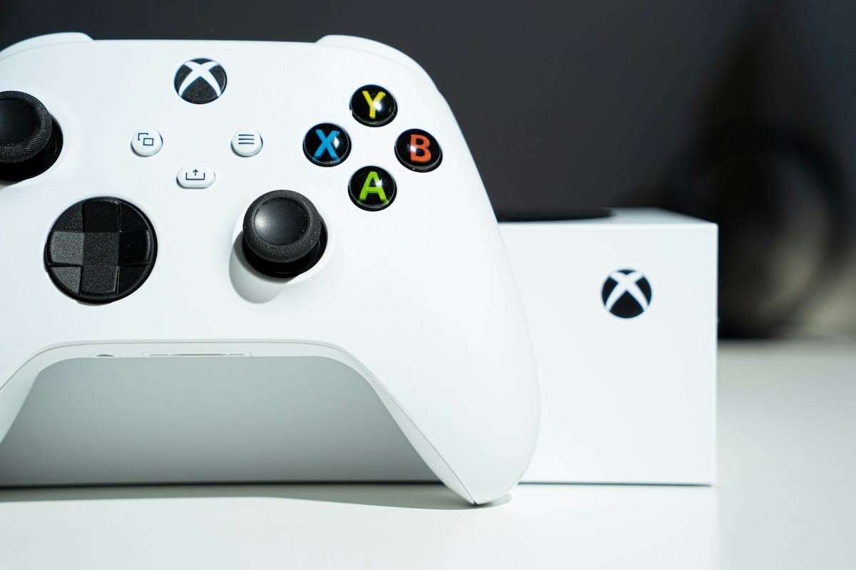 Microsoft envisage de vendre la division Xbox : Plans futurs et stratégie économique