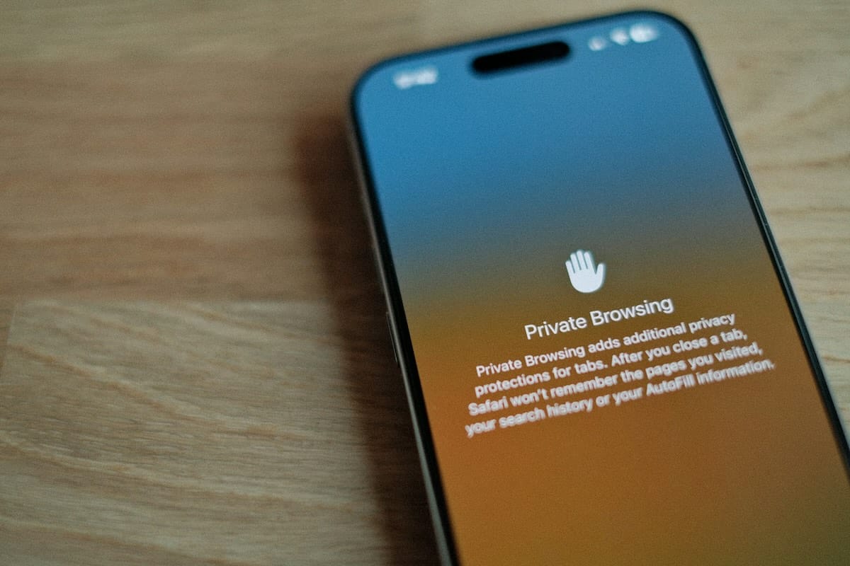 Comprendre pourquoi la navigation privée ne garantit pas l&rsquo;anonymat total en ligne